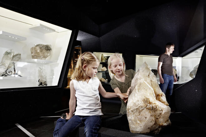 Ausstellung Smaragde und Kristalle im Museum Bramberg