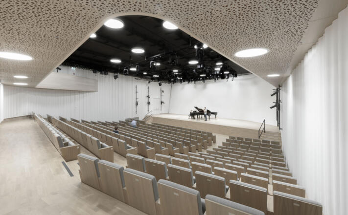 Großer Saal der Bruckneruniversität