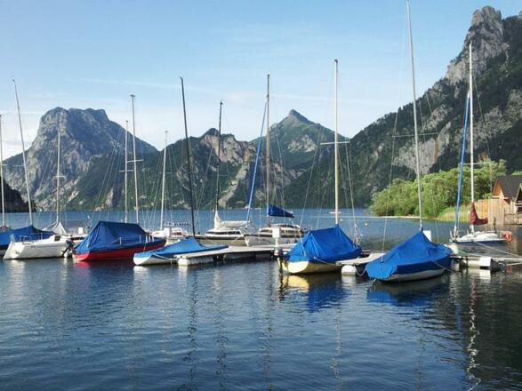 Steganlage 1 mit Traunstein im Hintergrund