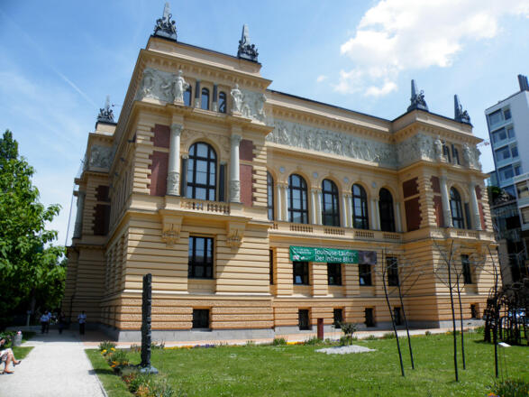 FC Francisco Carolinum