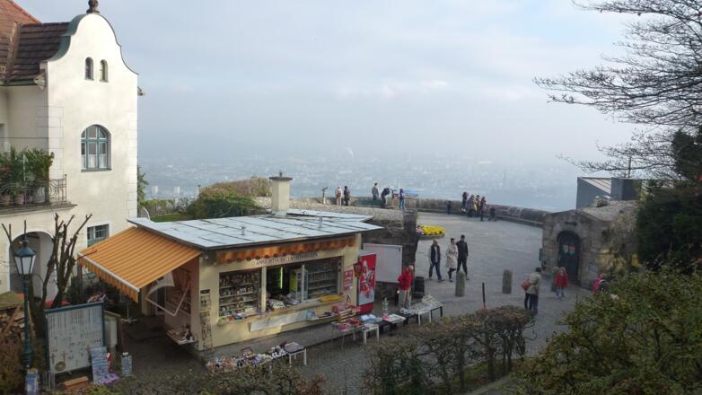 Aussichtsplattform unterhalb der Baslilika