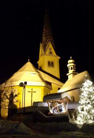 Kirche Brandenberg Nacht