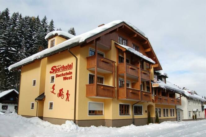 Hotel Aussenbild Winter