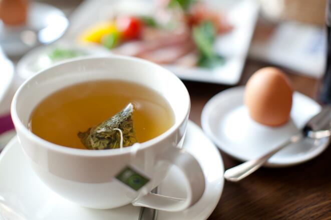 Hornig Bio-Tee beim Frühstück