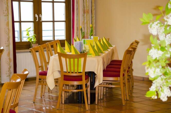 gedeckter Tisch Festsaal