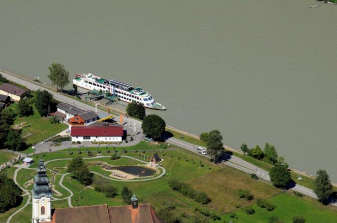 Schiffsanlegestelle Engelhartszell II