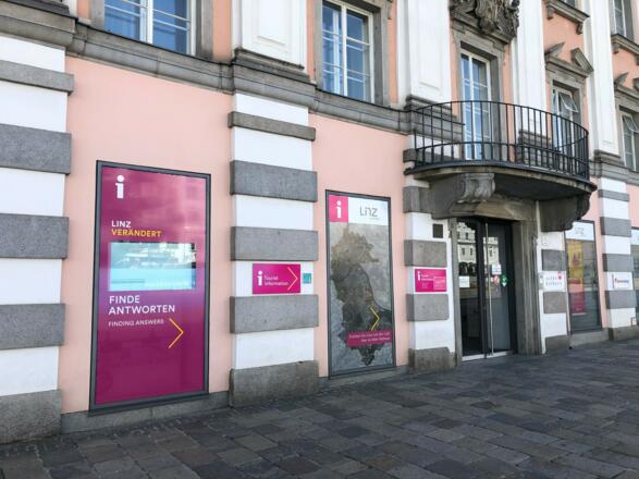 Tourist Information Linz Hauptplatz