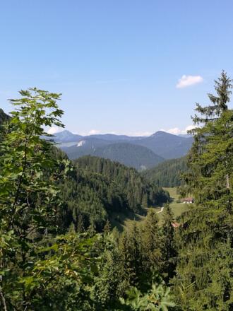 Blick zur Klausenbergalm