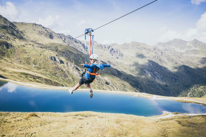 GipfelLiner über den Speicherteich Königsleiten 