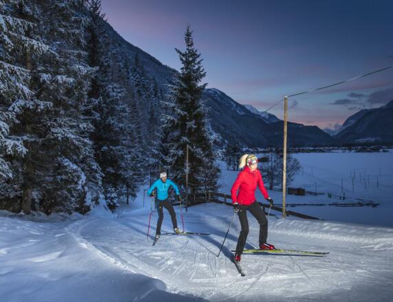 Langlaufen bei Nacht
