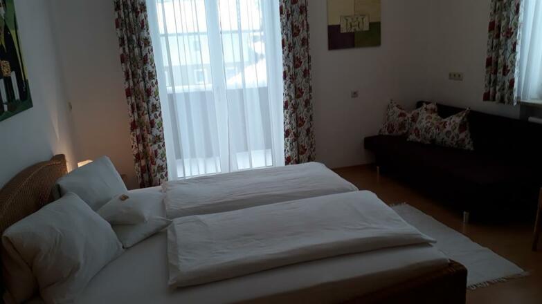 Schlafzimmer Margarite