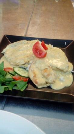 31466890_10213272926875726_3512674440808759296_n