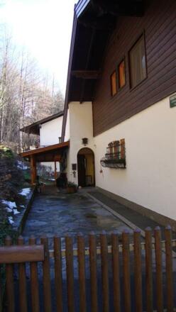 Hauszufahrt,Eingang ,ihr Parkplatz