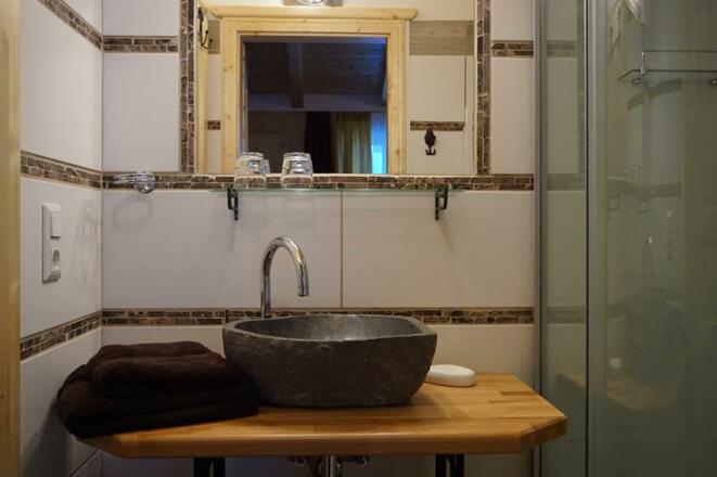 Dusche in Schlafzimmer 1 Appartment3