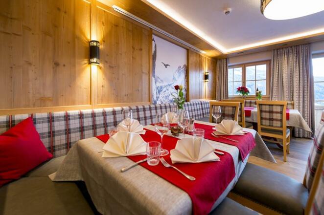 Tischdeko Alpengasthof Rossmoos