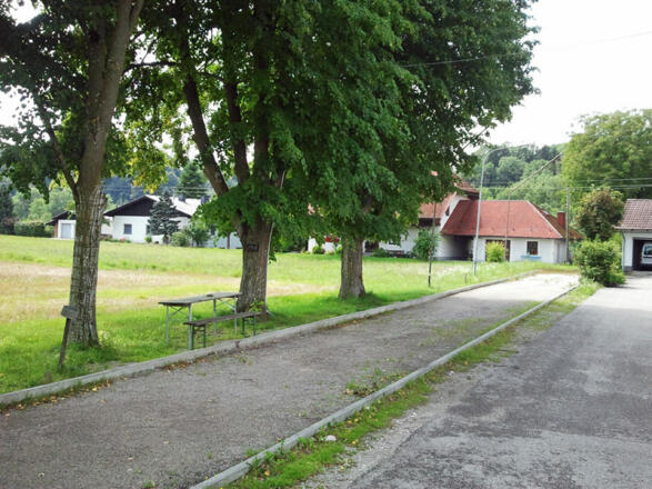 Franzi&#039;s Imbiss Stube in Feldham bei Vorchdorf - Knittl und Eisstockbahn