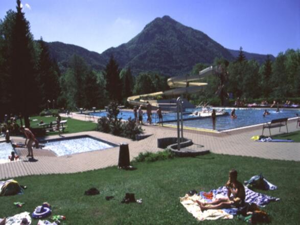 Freibad Gr\u00fcnau im Almtal