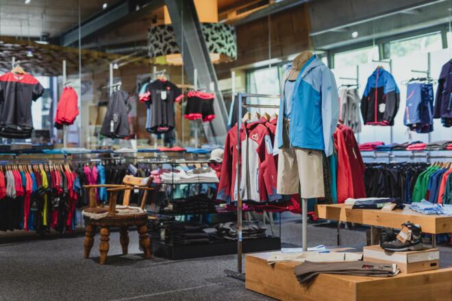 Portis Sportshop Bekleidung