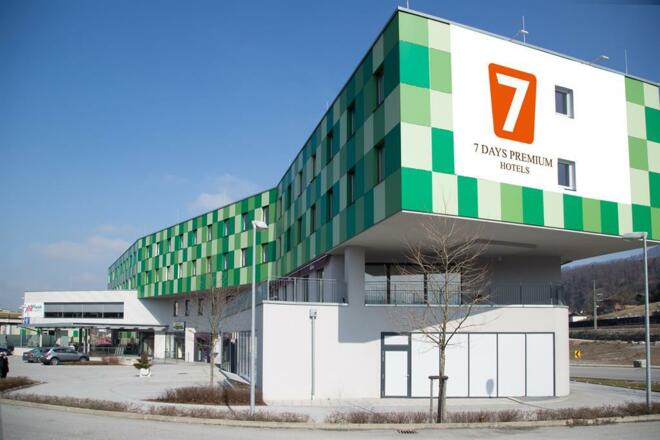 7dayspremiumhotel1