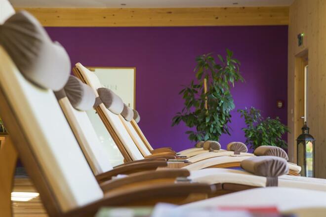 Ruheraum mit Aussicht in die Natur