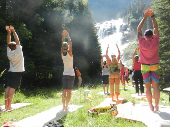 Yoga Energieplatz Grawa Wasserfall