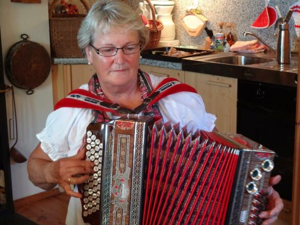 Gastgeberin Romana Brunnauer