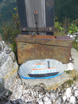 steinerne Untermauerung des Namens