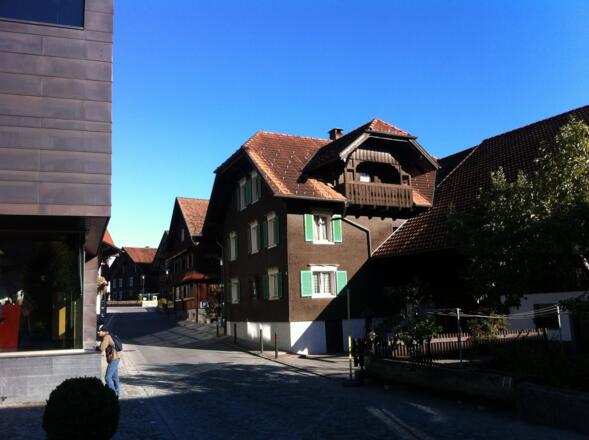 Nenzing, Rathaus und Umgebung