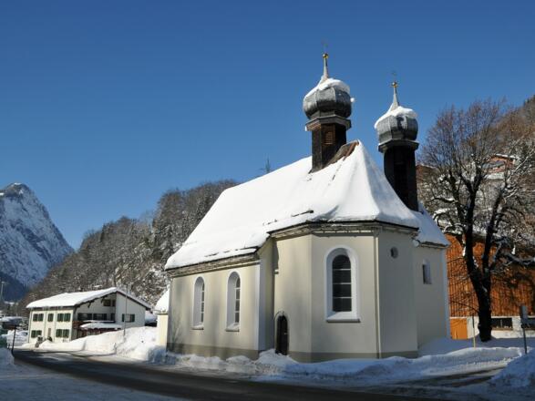 Dalaas, Kirche Hl. Kreuz