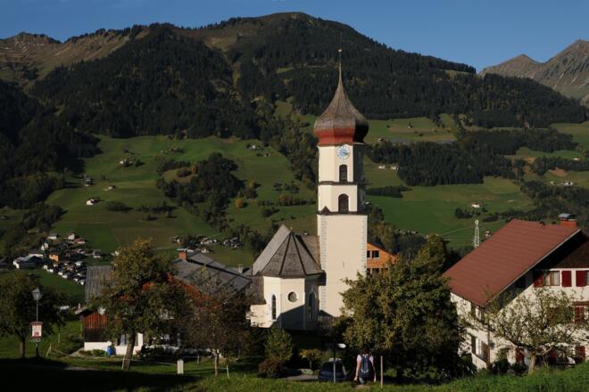 Raggal, Katholische Pfarrkirche Heiliger Nikolaus und Heiliger Theodul 1