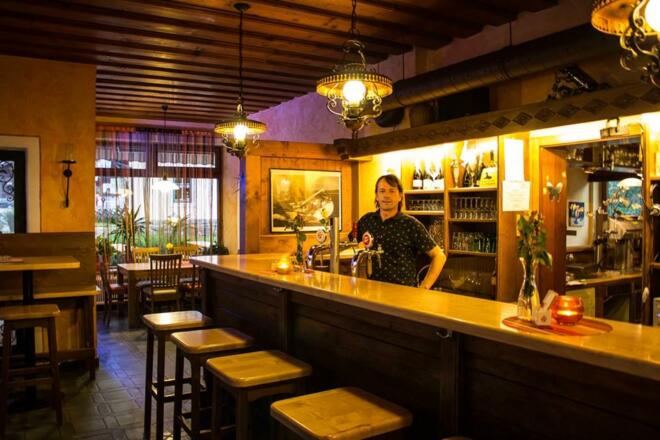 Pizzeria Prosser Bar