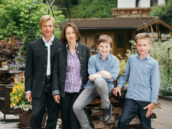 Hotel-Bergcristall -Familie-Pfurtscheller