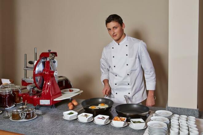 Alpeiner Nature Resort-Frühstücksbuffet2.jpg