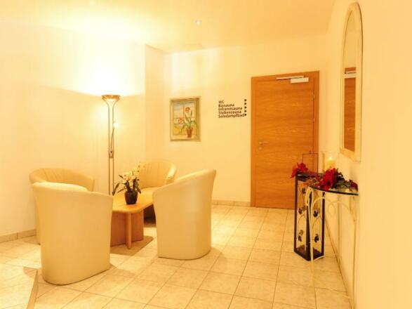 Das Posthaus stubai&amp;smart Eingang Wellness