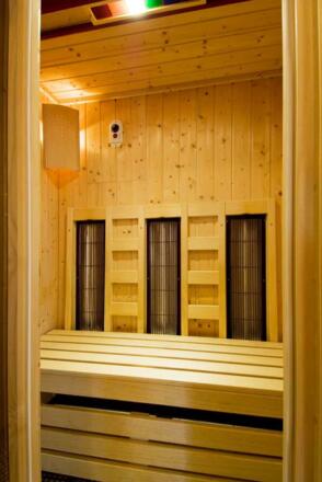 Wellnessoase tiefenwirkende Infrarotsauna