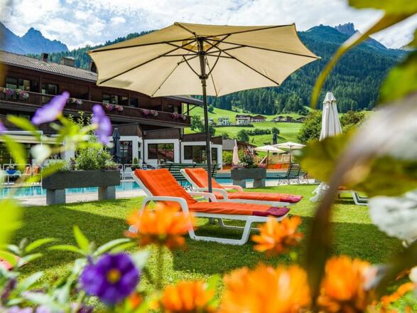 Happy_Stubai_Hotel_Hostel_Neustift_Stubaital_Liege