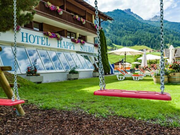 Happy_Stubai_Hotel_Hostel_Neustift_Stubaital_Kinde