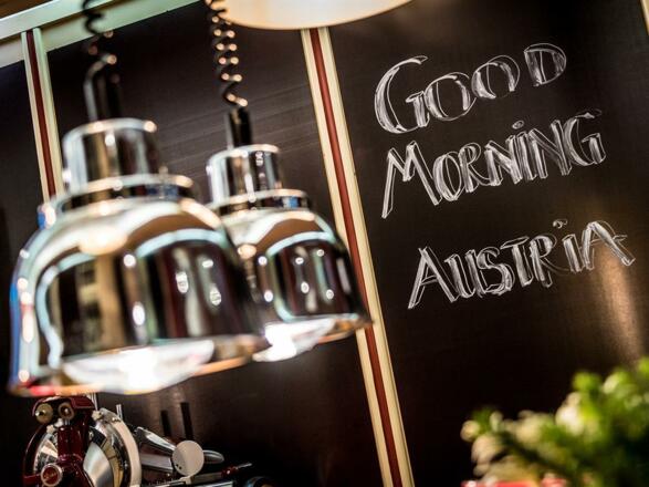 Happy_Stubai_Hotel_Hostel_Neustift_Stubaital_Frueh