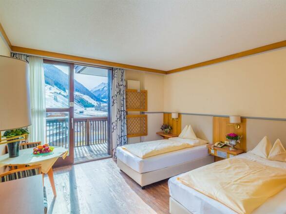 Hotel_Happy_Stubai_Tirol_Neustift_Stubaital_Zimmer