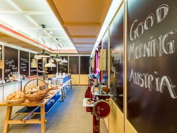 Happy_Stubai_Hotel_Hostel_Neustift_Stubaital_Frueh