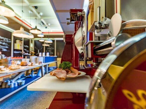 Happy_Stubai_Hotel_Hostel_Neustift_Stubaital_Frueh