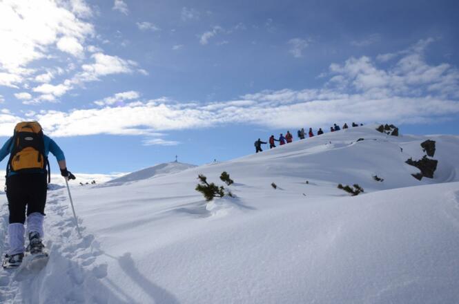 gefuehrte_schneeschuhtour_muttjoechle_im_montafon_