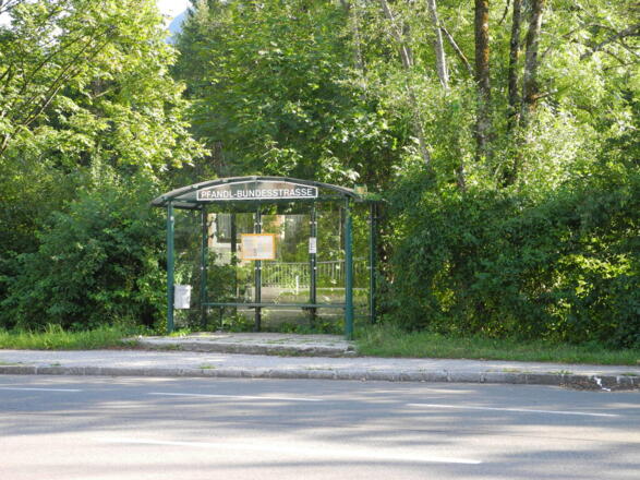 Haltestelle &quot;Pfandl Bundesstraße&quot; (Richtung Bad Ischl)