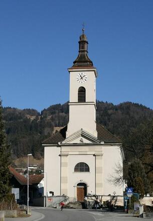Satteins, Katholische Pfarrkirche Heiliger Georg und Friedhof