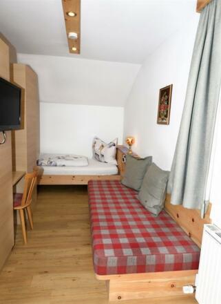 Einzelzimmer im Gästehaus Thaur Sonnenheim Tirol