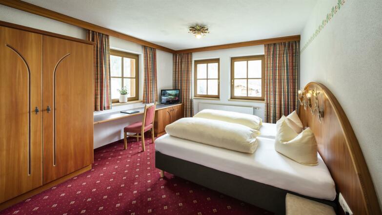 Ferienwohnung Lärchenheim Schlafzimmer