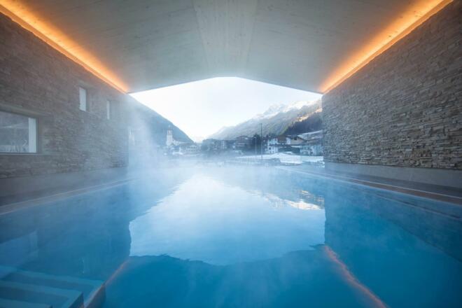 Infinity Outdoor Pool