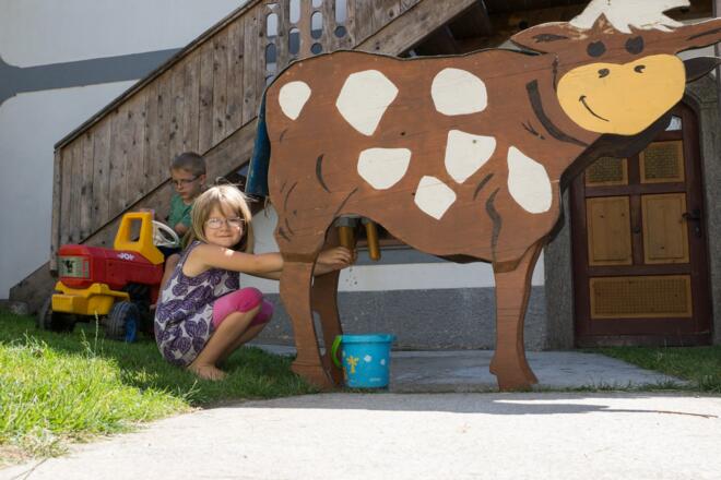 Kühe melken `Biohof Stadler`