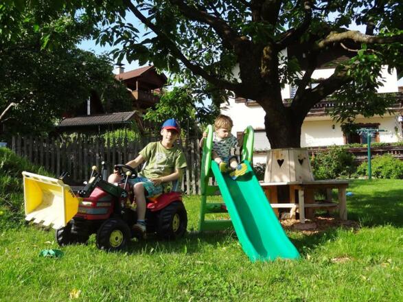Damelerhof Stubaital Spielplatz3