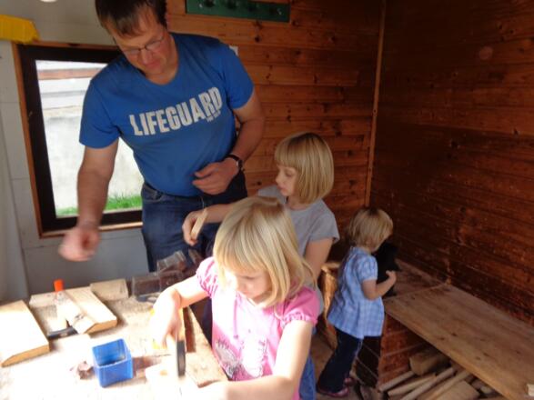 Holzwerkstatt für Kinder Biohof Stadler